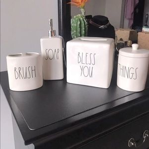 Rae Dunn Bathroom Set